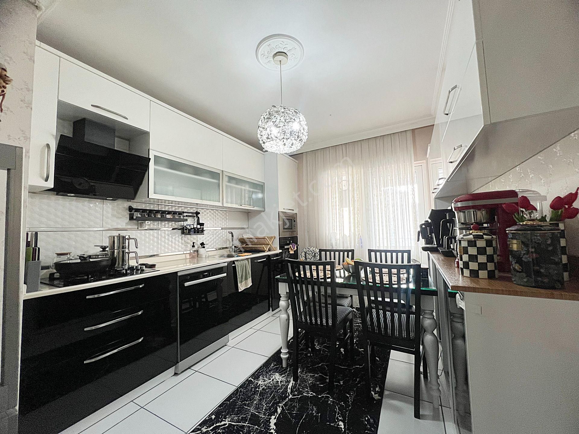 Burç Mahallede Seval Cadde Yakını Ful Yapılı 7.kat Kök Tapu Acil - Görsel 2