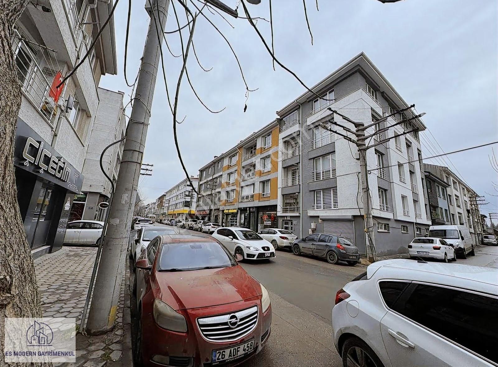 Zafer Mh. Esenyurt Sk Üzeri Geniş 2+1 Daire - Görsel 19
