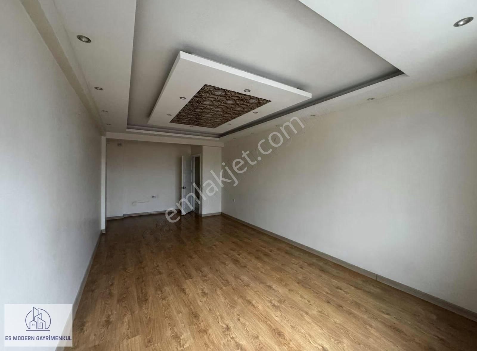 Zafer Mh. Esenyurt Sk Üzeri Geniş 2+1 Daire - Görsel 6