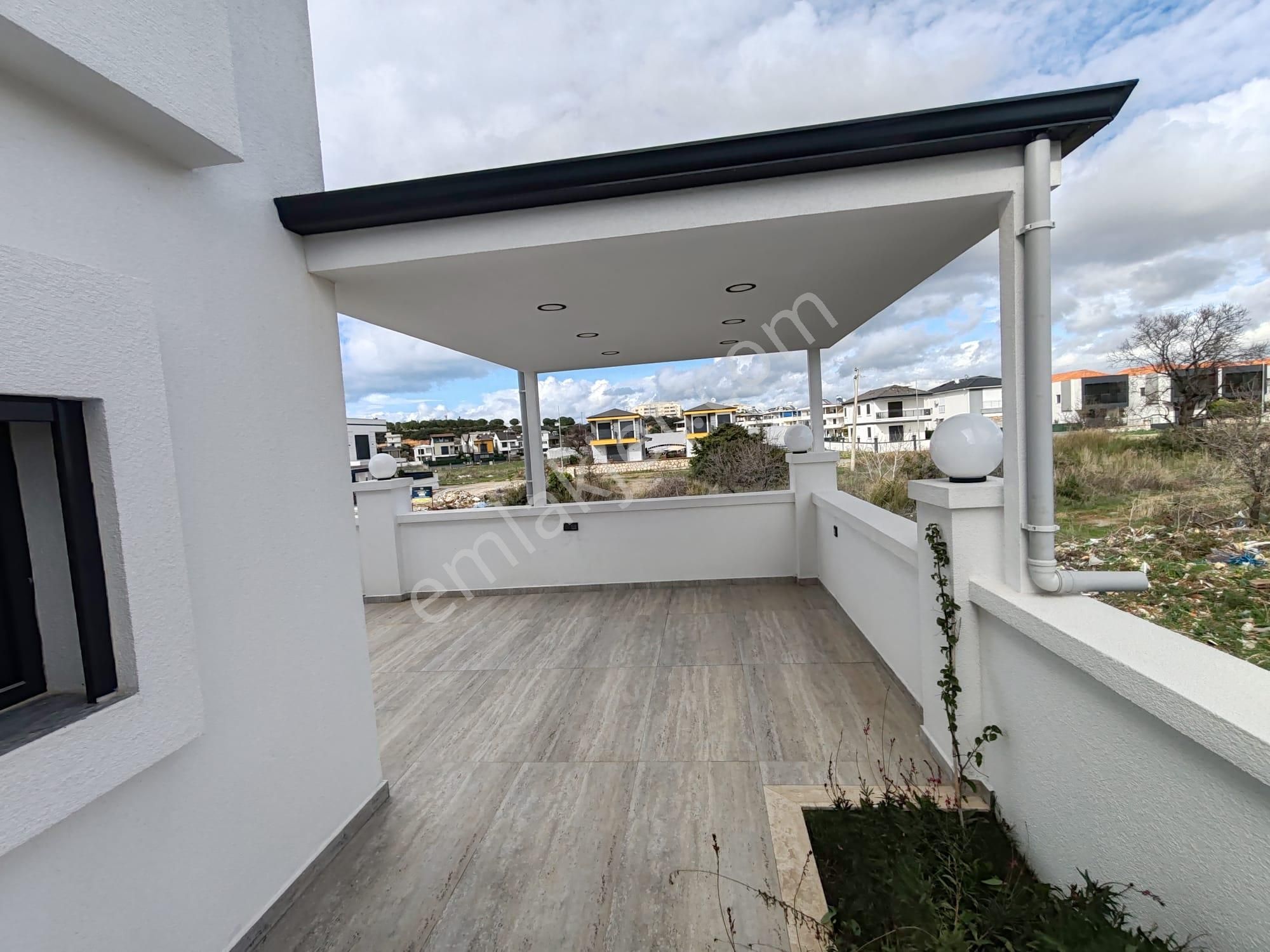 Didim'de 3+1 Satılık Villa Lüks, Havuzlu Otoparklı - Görsel 8