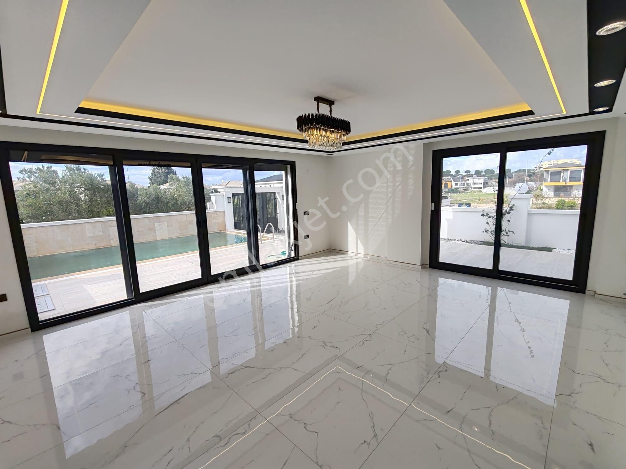 Didim'de 3+1 Satılık Villa Lüks, Havuzlu Otoparklı - Görsel 21