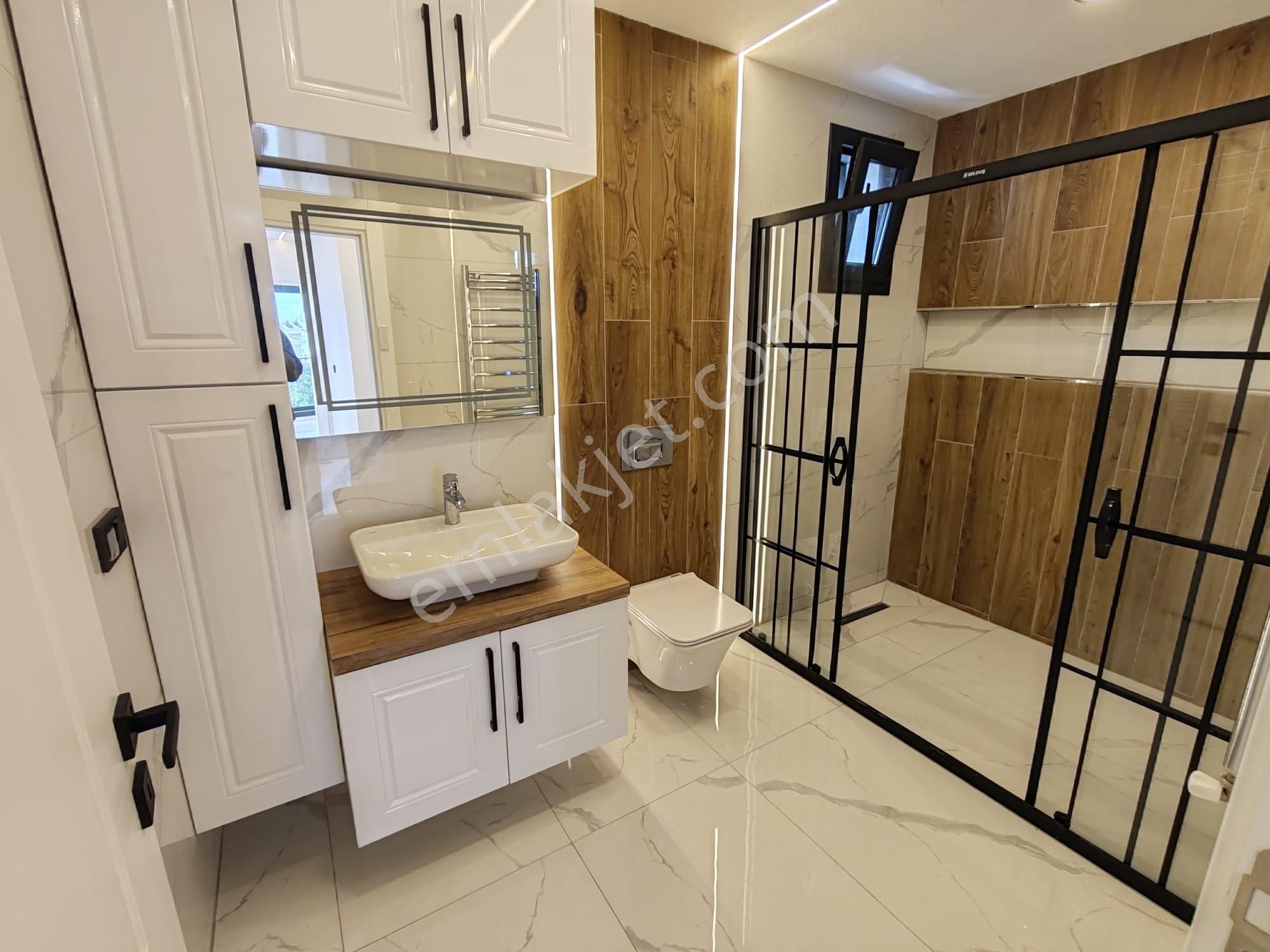 Didim'de 3+1 Satılık Villa Lüks, Havuzlu Otoparklı - Görsel 27