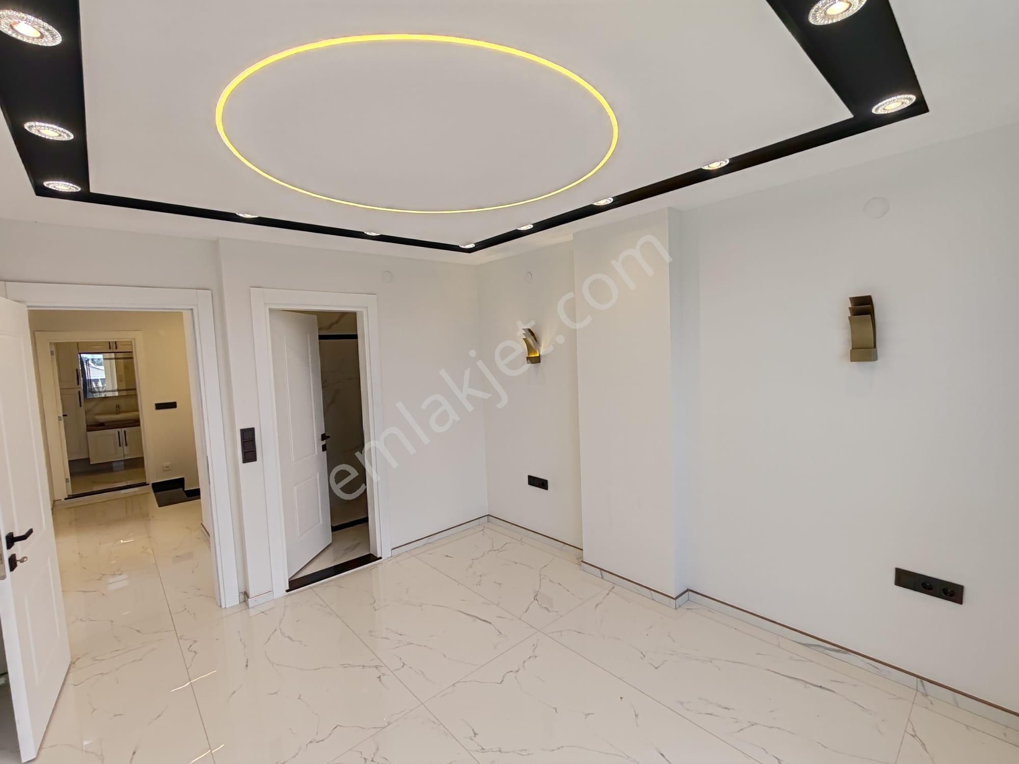 Didim'de 3+1 Satılık Villa Lüks, Havuzlu Otoparklı - Görsel 32