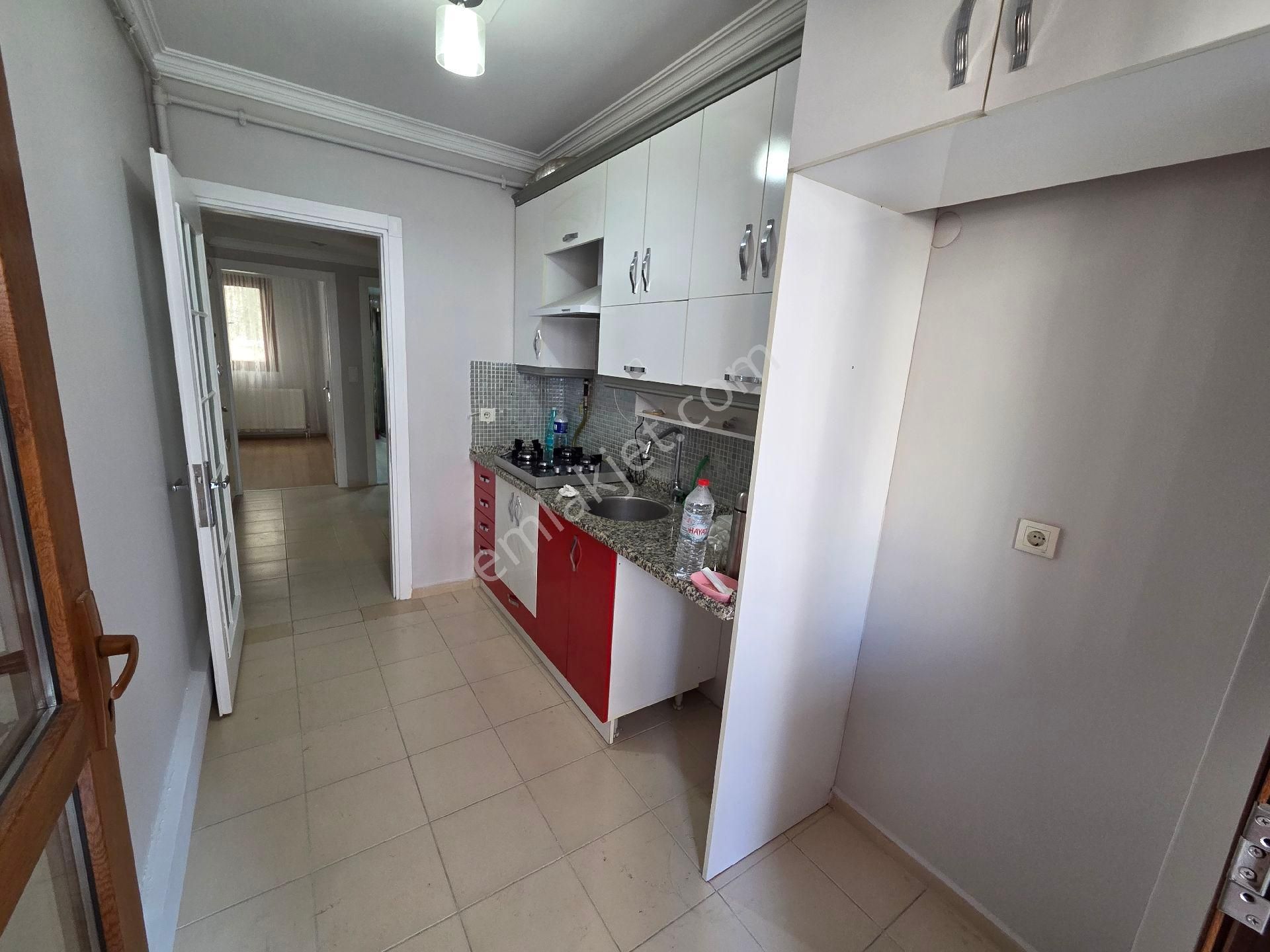 Karşıyaka Şemikler İzban Yakını 2+1 Kapalı Mutfak - Görsel 14