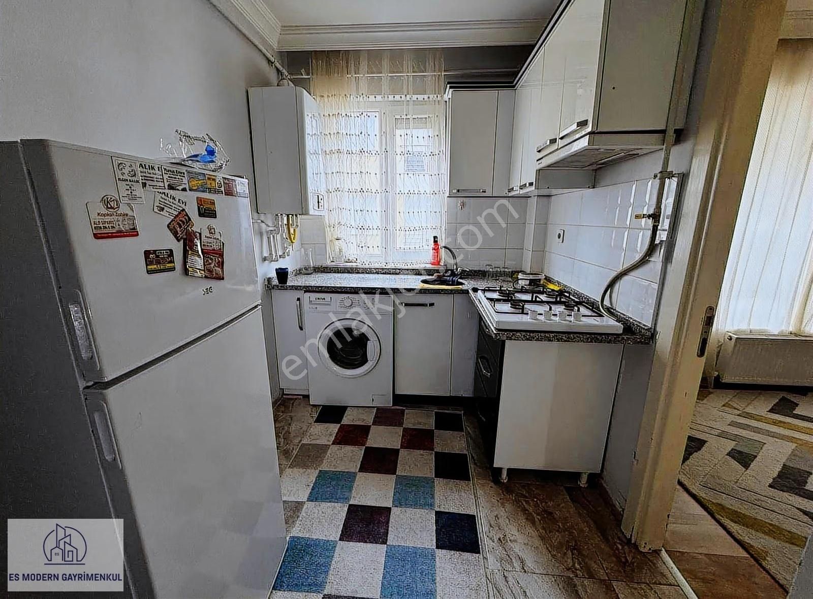 Es Modern'den Sütlüce Mahallesinde Full Eşyalı Geniş 2+0 Daire - Görsel 4