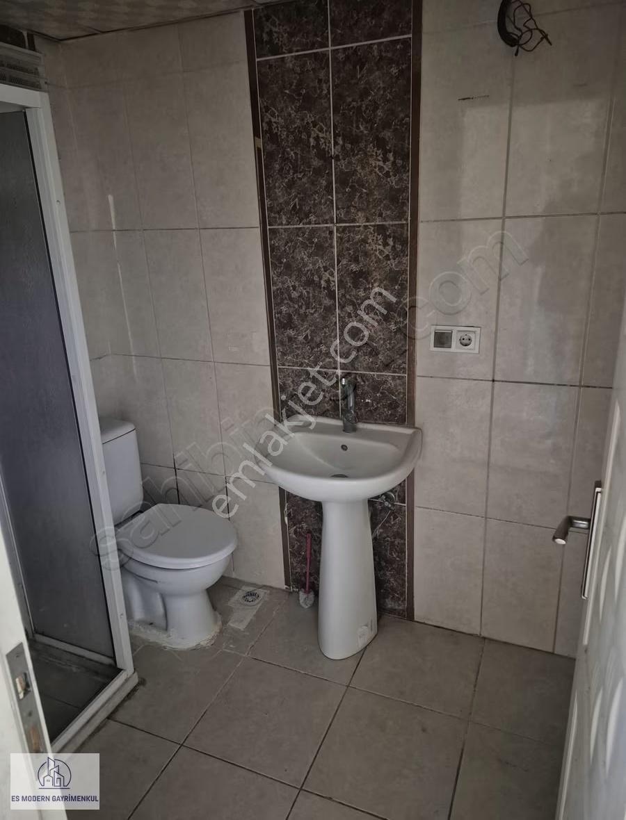 Sütlüce Mh. Üniversite Yakını Kiralık Geniş 2+0 Daire - Görsel 9