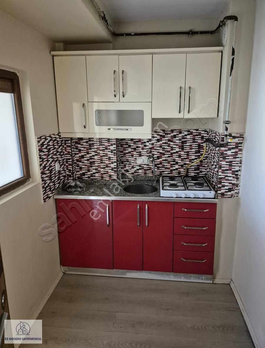 Sütlüce Mh. Üniversite Yakını Kiralık Geniş 2+0 Daire - Görsel 6