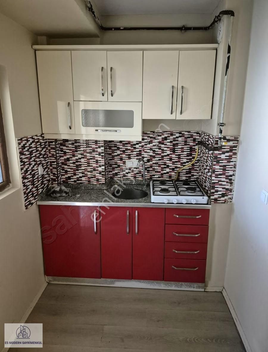 Sütlüce Mh. Üniversite Yakını Kiralık Geniş 2+0 Daire