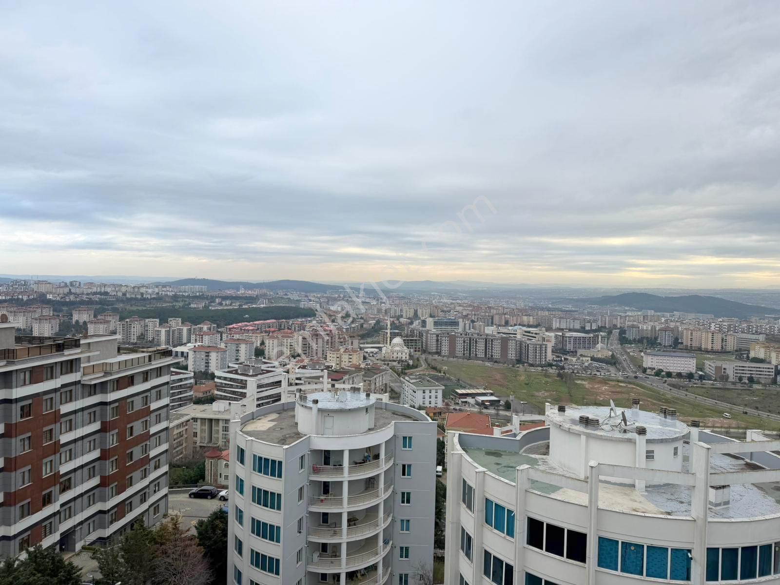 Mertcan'dan Çamlık Mah. İskanlı Havuzlu Güvenlikli Sitede Stüdyo Daire - Görsel 9