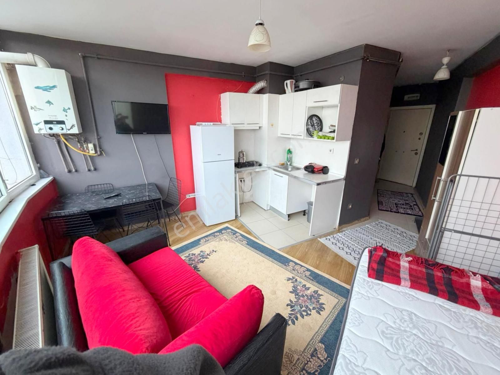 Mertcan'dan Çamlık Mah. İskanlı Havuzlu Güvenlikli Sitede Stüdyo Daire - Görsel 2