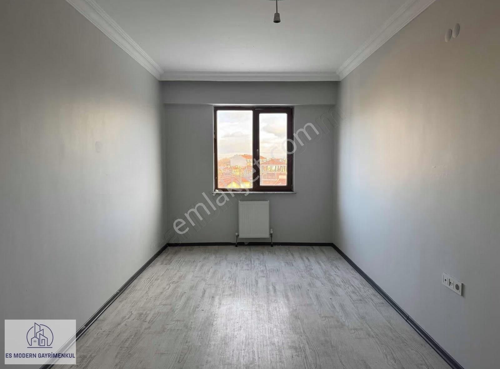 Gazi Yakup Satar Cd. Üzerinde Ebeveyn Banyolu Geniş 3+1 Daire - Görsel 1