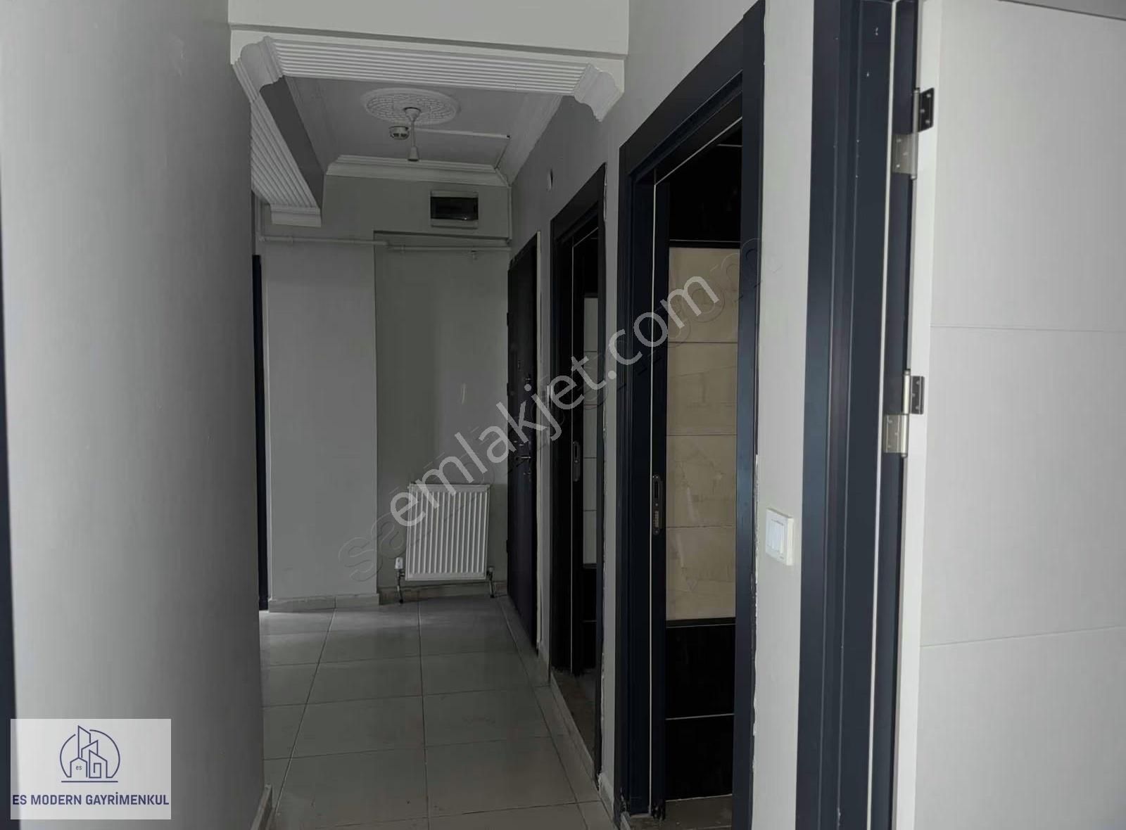 Gazi Yakup Satar Cd. Üzerinde Ebeveyn Banyolu Geniş 3+1 Daire - Görsel 24