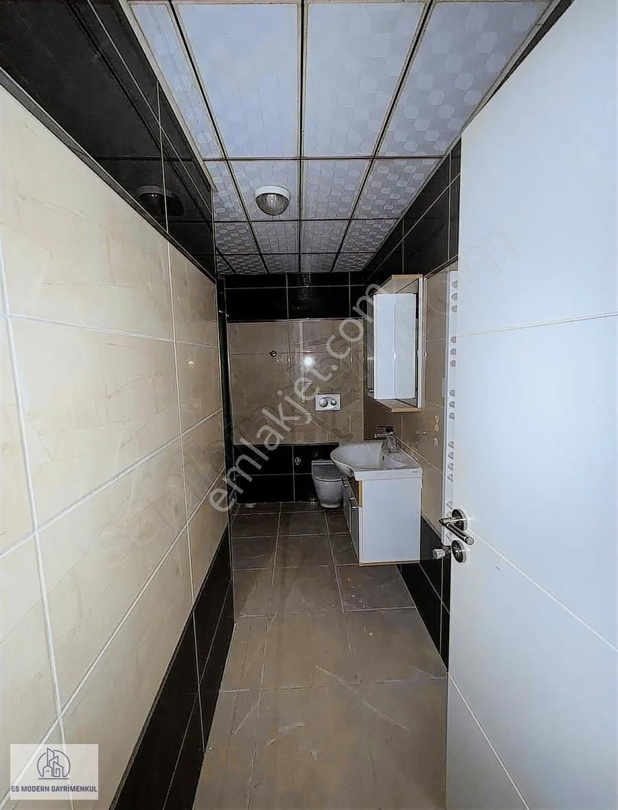 Gazi Yakup Satar Cd. Üzerinde Ebeveyn Banyolu Geniş 3+1 Daire - Görsel 29