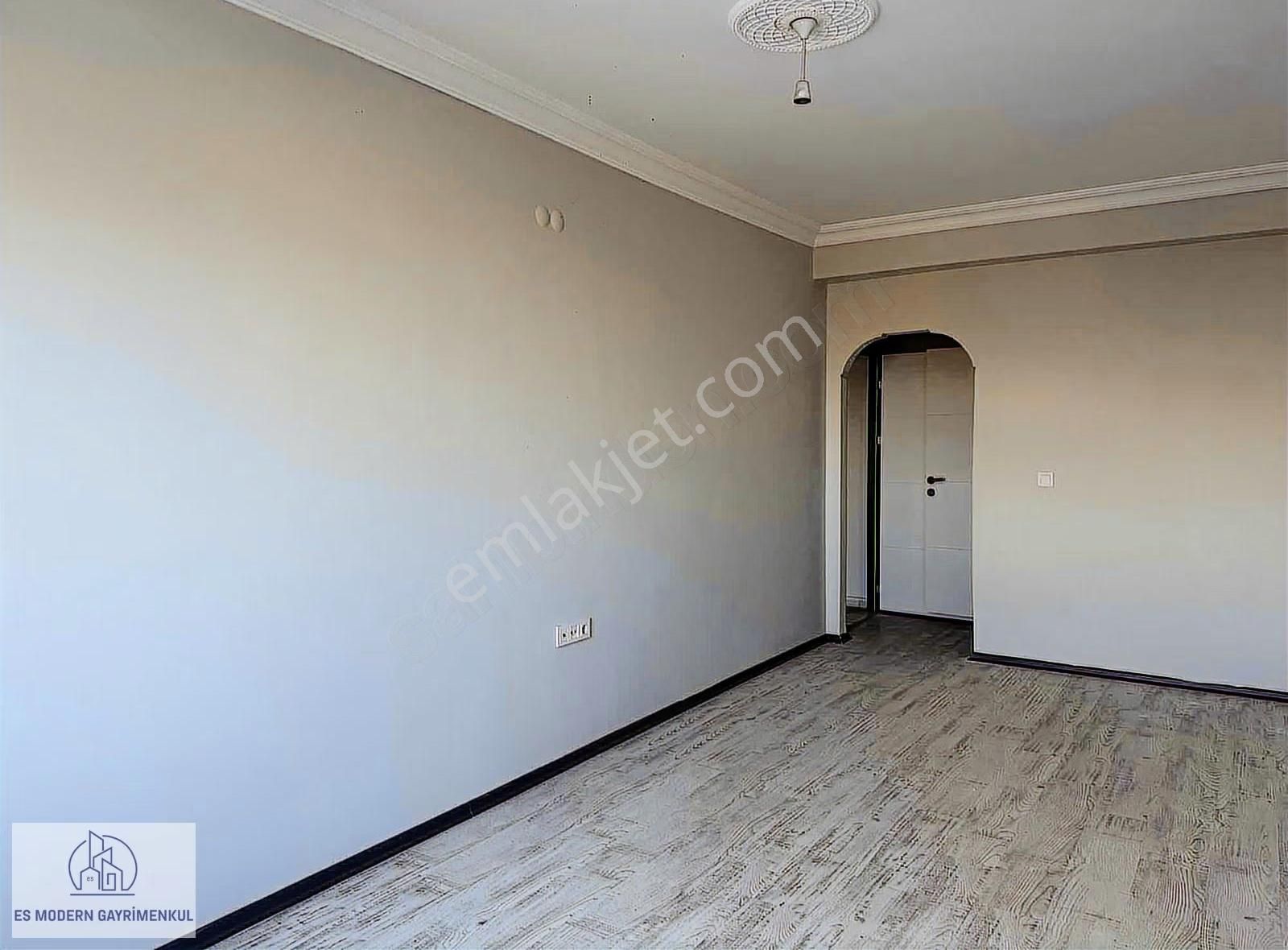 Gazi Yakup Satar Cd. Üzerinde Ebeveyn Banyolu Geniş 3+1 Daire - Görsel 6