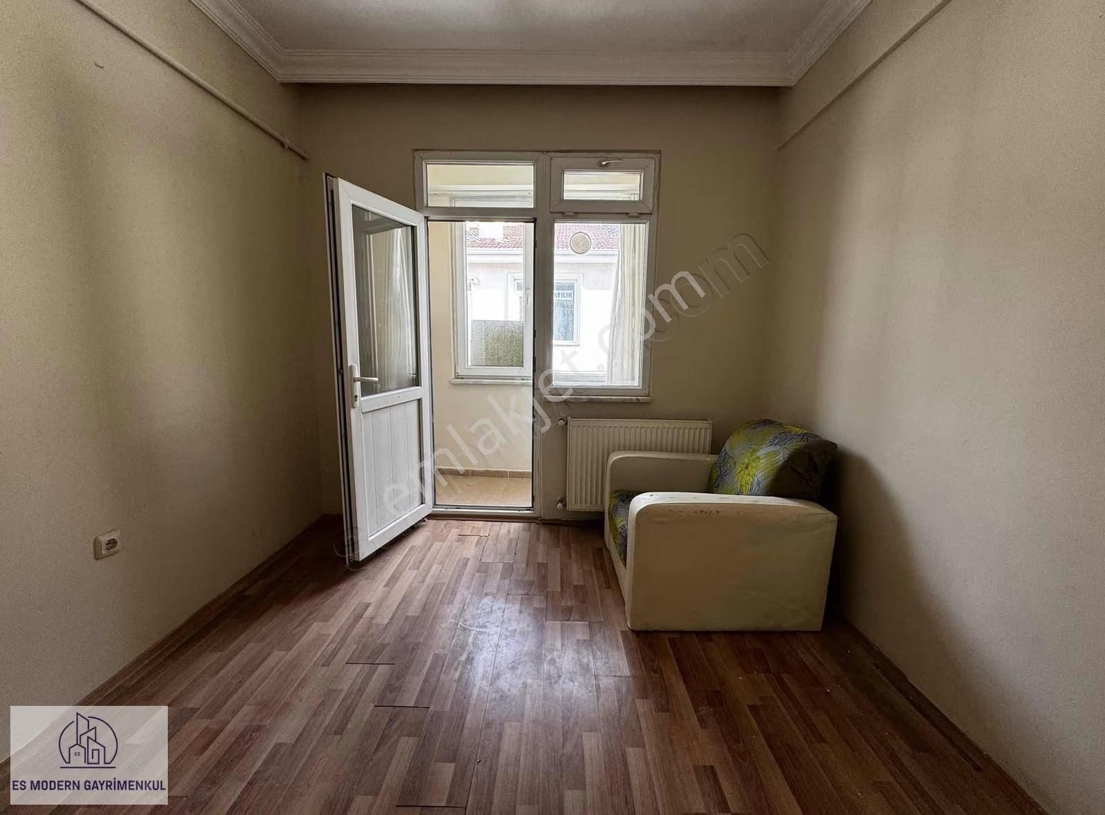 A. Üniversitesi Karşısında Kiralık 1+1 Balkonlu Daire - Görsel 16