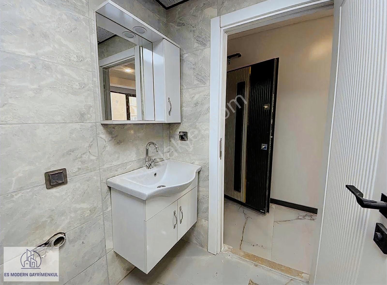 Çamlıca Mah.asansörlü-ultra Lüx Satılık 1+1 Daire - Görsel 13