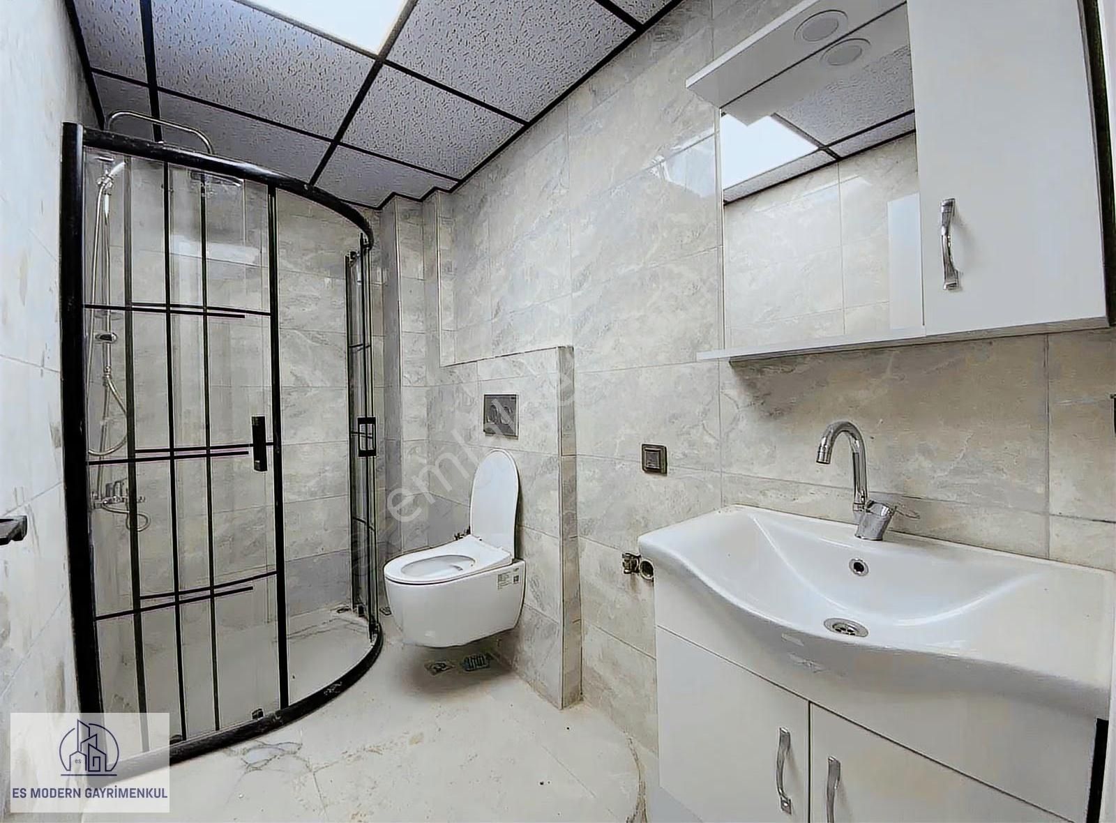 Çamlıca Mah.asansörlü-ultra Lüx Satılık 1+1 Daire - Görsel 8