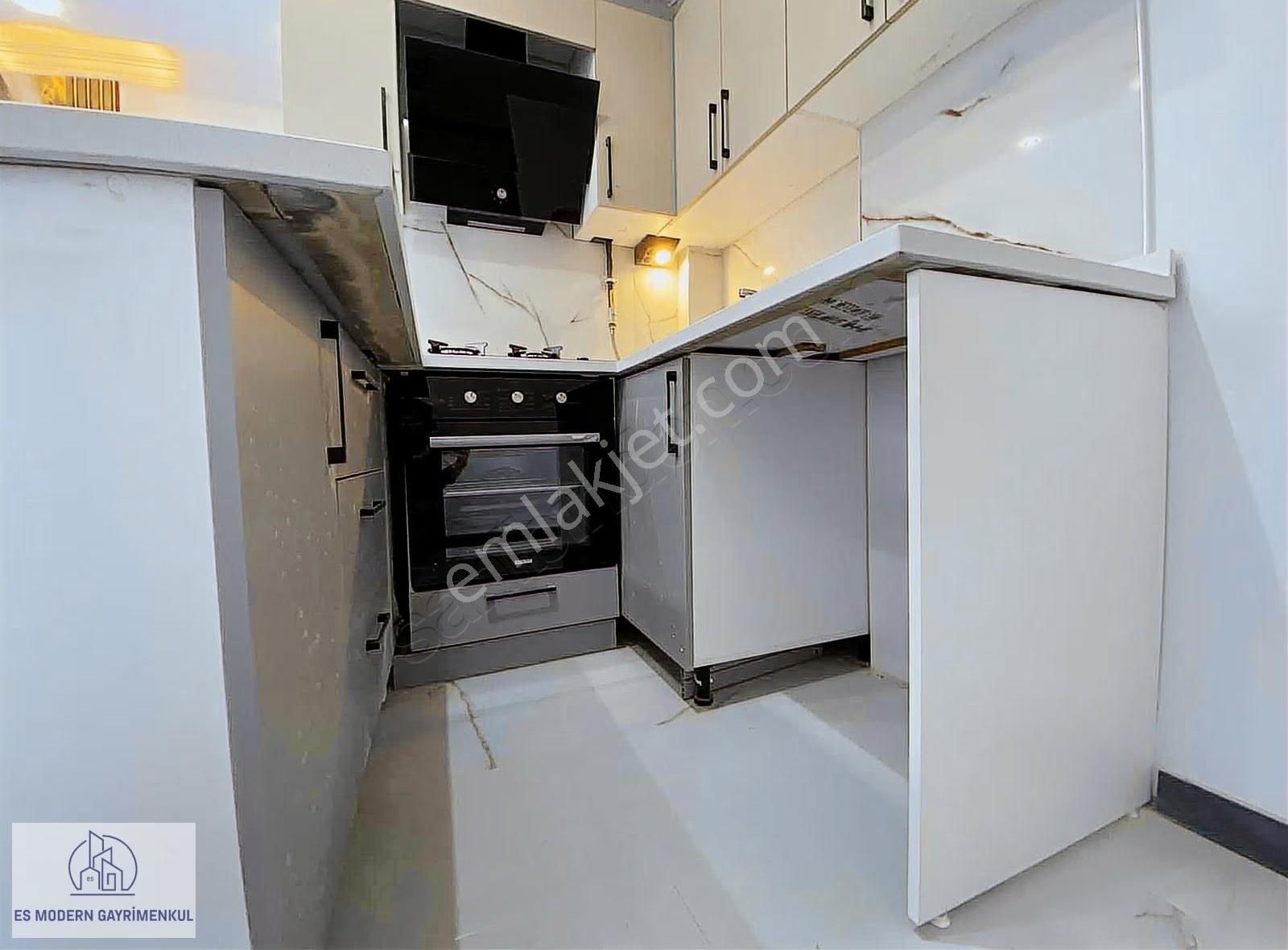 Çamlıca Mah.asansörlü-ultra Lüx Satılık 1+1 Daire - Görsel 18