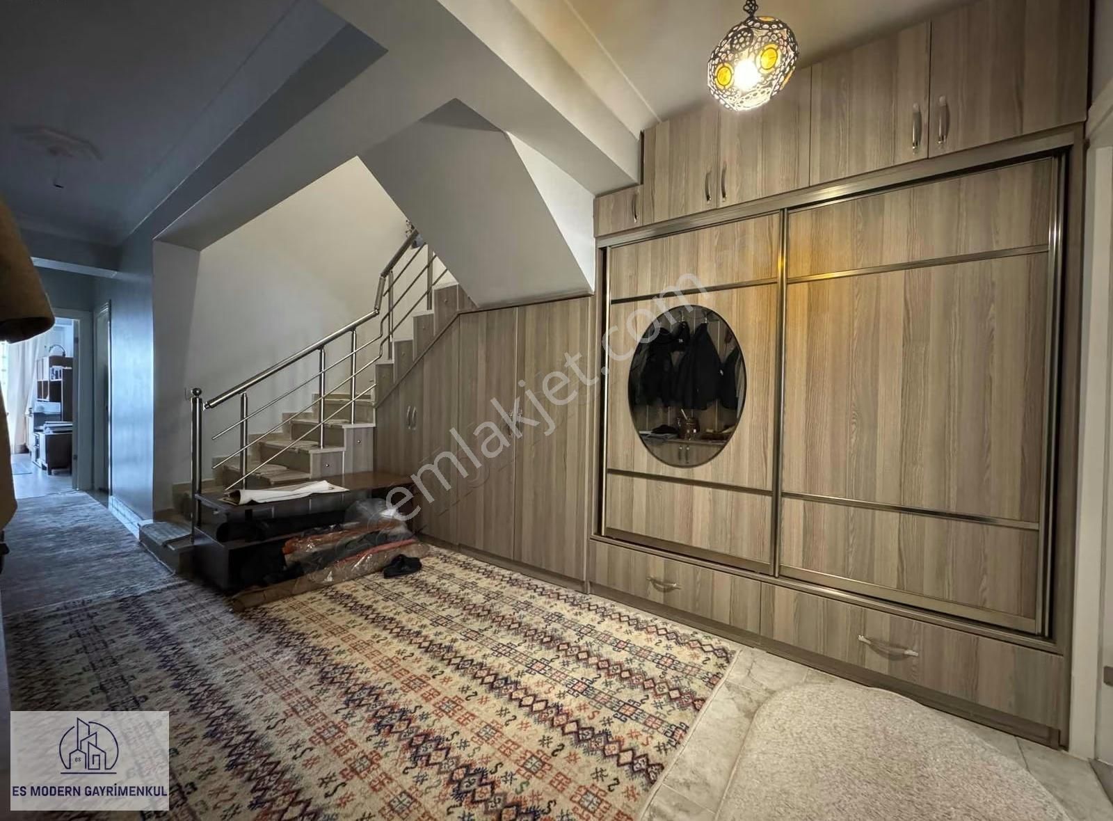 Kumlubel Özel Teraslı 4+1 Dubleks Geniş Metrekareli Daire - Görsel 9