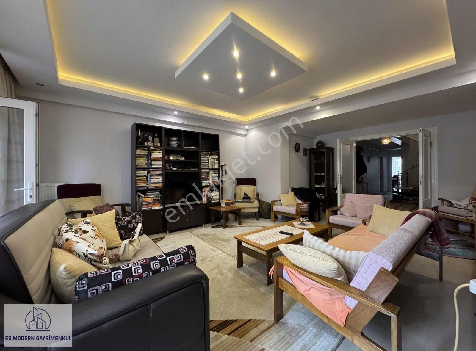 Kumlubel Özel Teraslı 4+1 Dubleks Geniş Metrekareli Daire