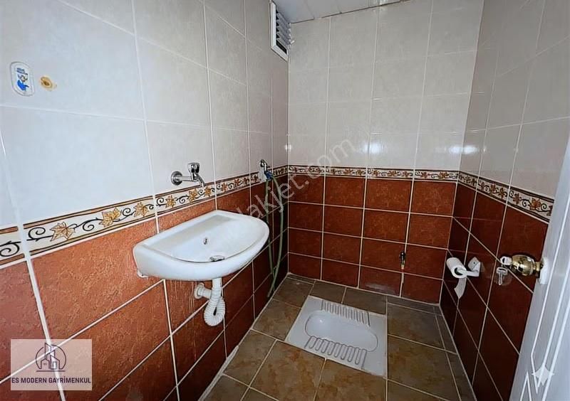 !! Fırsat !! Espark Yakını - Kiralık 3+1 Balkonlu Arakat Daire - Görsel 15