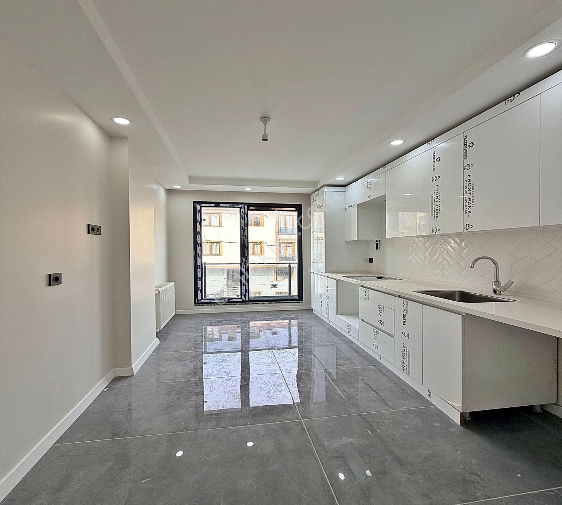 Beylikdüzü Marina'ya Yakın Arakat 3+1 Ebeveyn Banyo Çift Balkon Geniş M2 Satılık !!! - Görsel 9