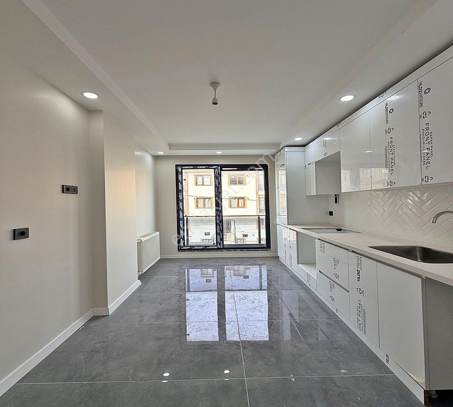 Beylikdüzü Marina'ya Yakın Arakat 3+1 Ebeveyn Banyo Çift Balkon Geniş M2 Satılık !!! - Görsel 5