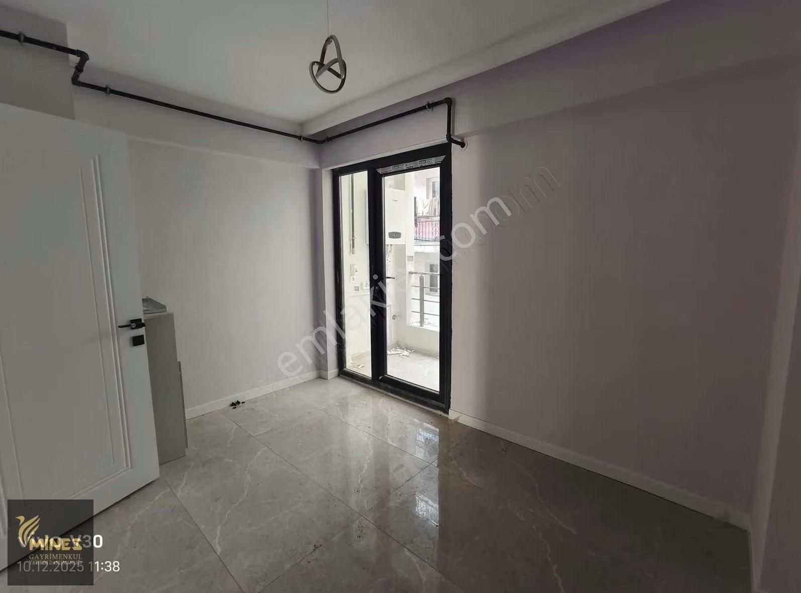 Kemalpaşa Mehmet Akif Ersoy Mah Cadde Üzeri 1+1 Kiralık Daire - Görsel 6