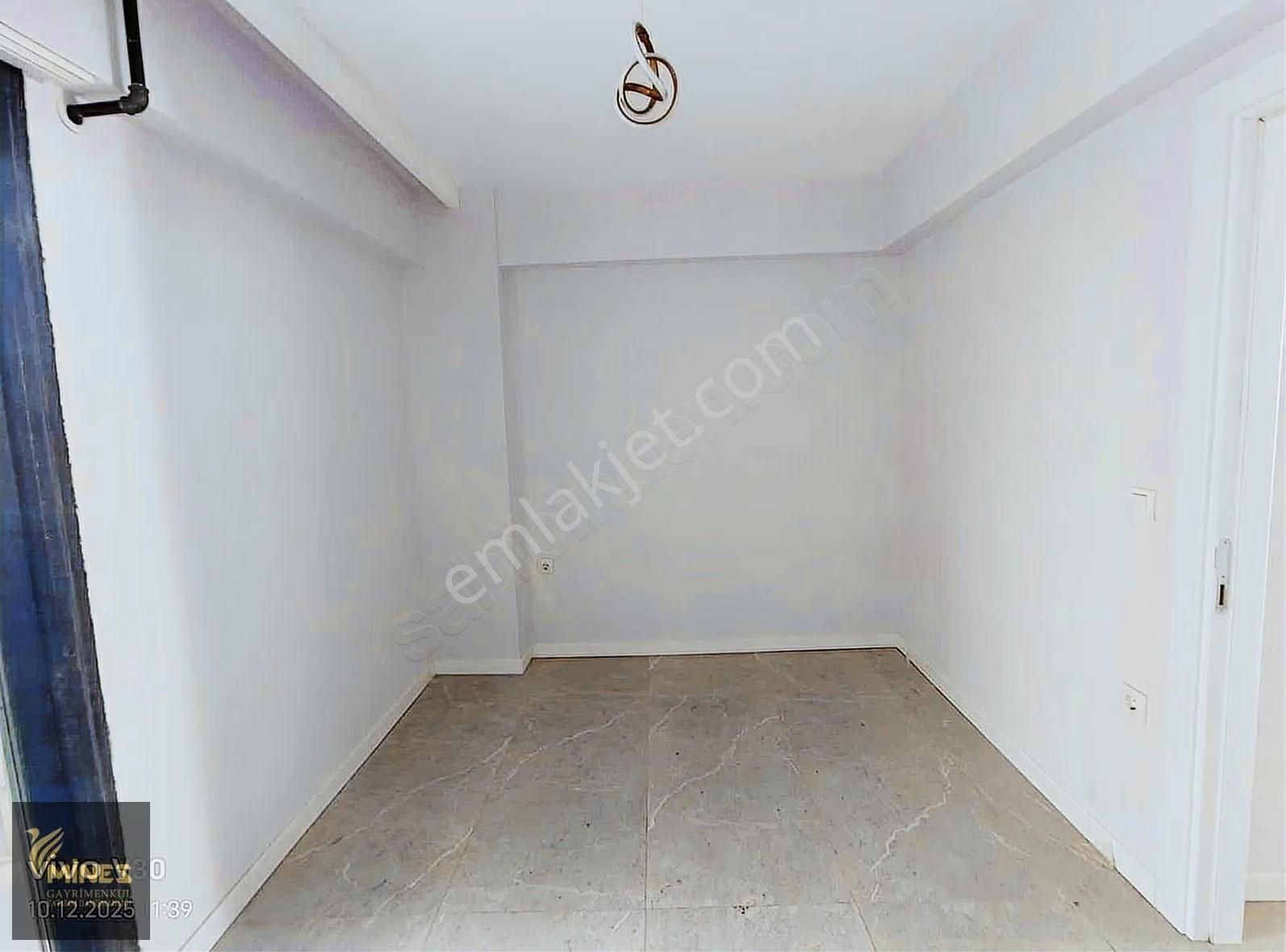 Kemalpaşa Mehmet Akif Ersoy Mah Cadde Üzeri 1+1 Kiralık Daire - Görsel 7