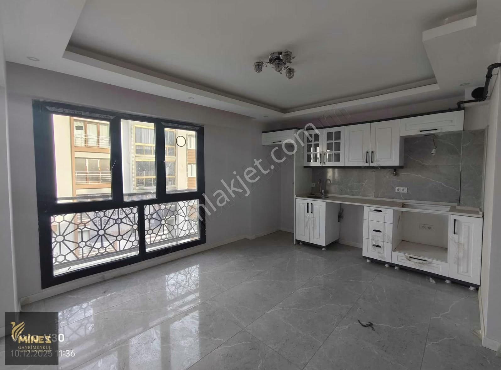 Kemalpaşa Mehmet Akif Ersoy Mah Cadde Üzeri 1+1 Kiralık Daire