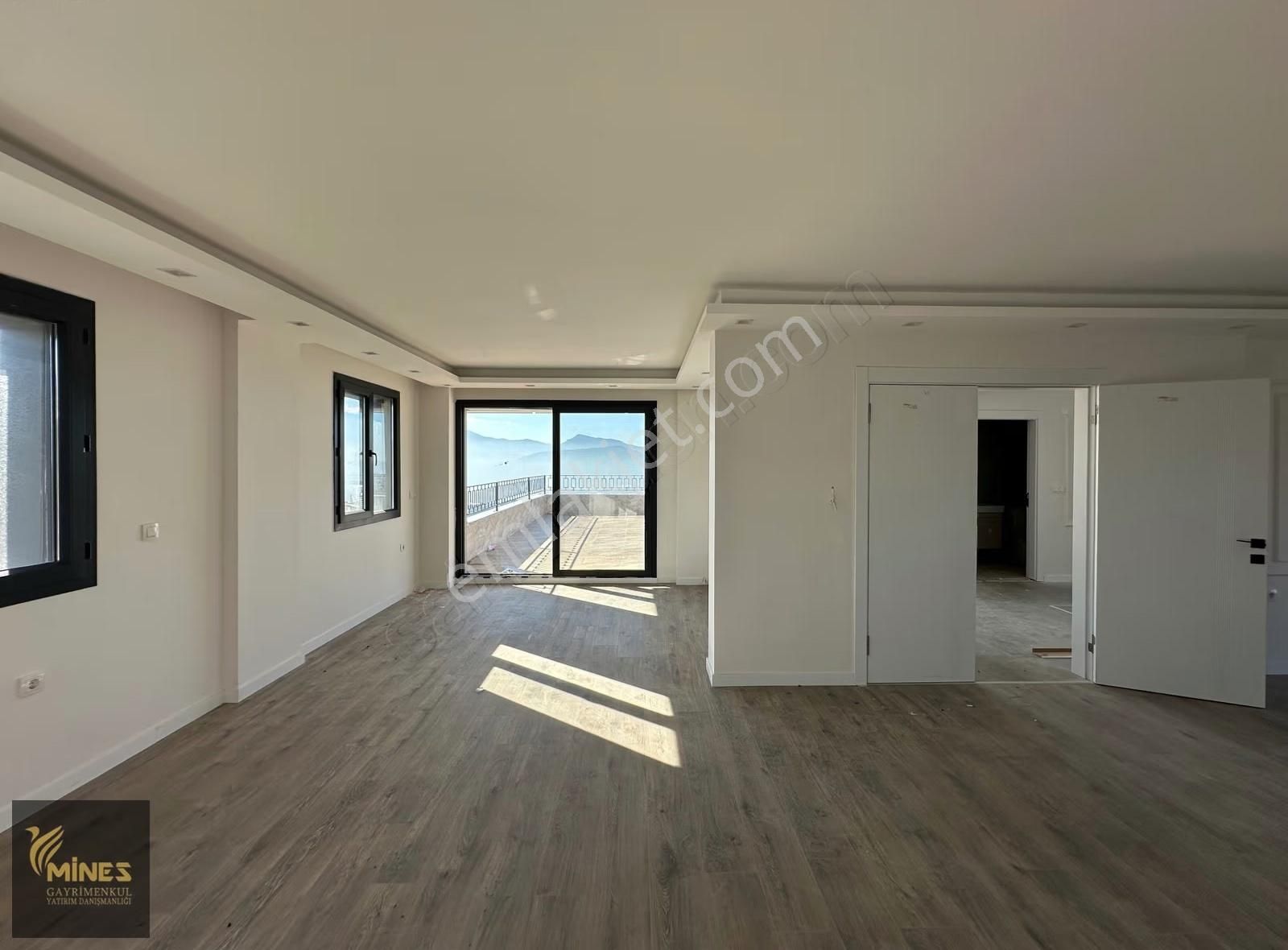 İzmir Kemalpaşa Havuzlu 5+3 Müstakil Lüks Emsalsiz Triplex Villa - Görsel 31