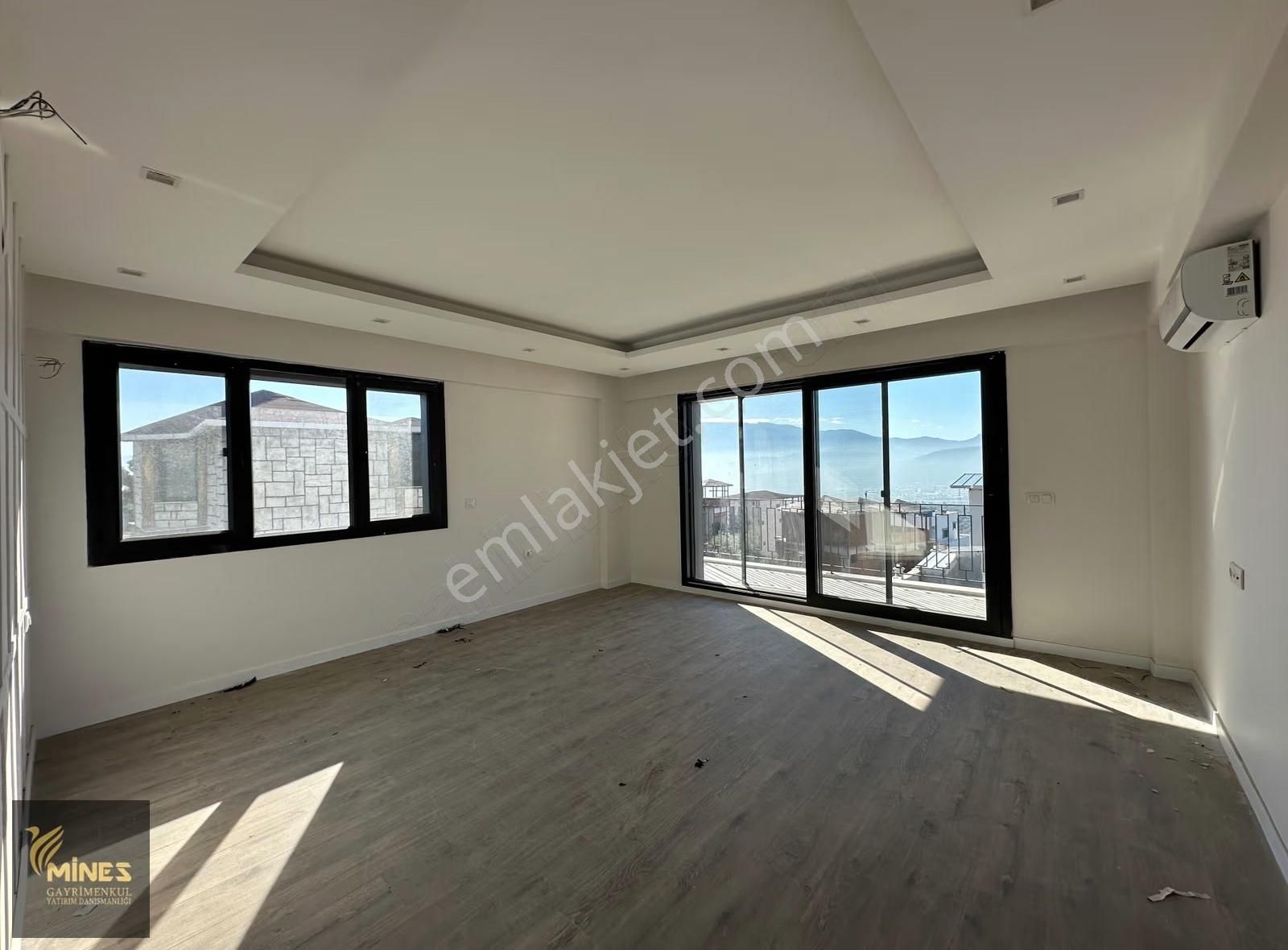 İzmir Kemalpaşa Havuzlu 5+3 Müstakil Lüks Emsalsiz Triplex Villa - Görsel 4