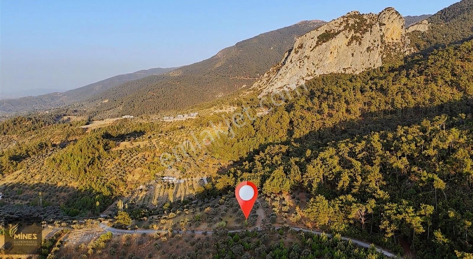 Yukarı Kızılca'da Havadar Yola Cephe Manzaralı Arazi