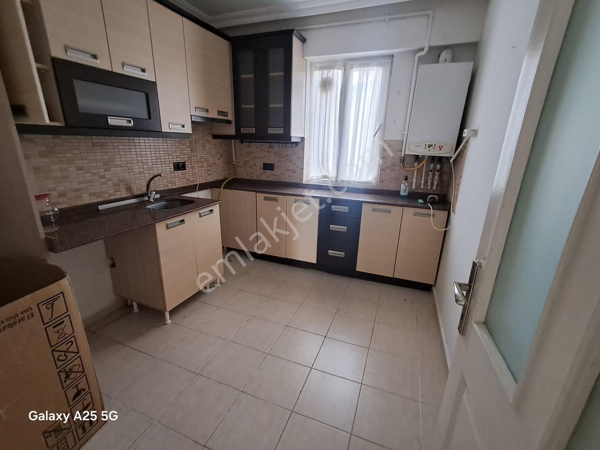 Oryaştan Ataşehir K.bakkalköy Gönül Sitesinde 115m2 3+1 Arakat - Görsel 8