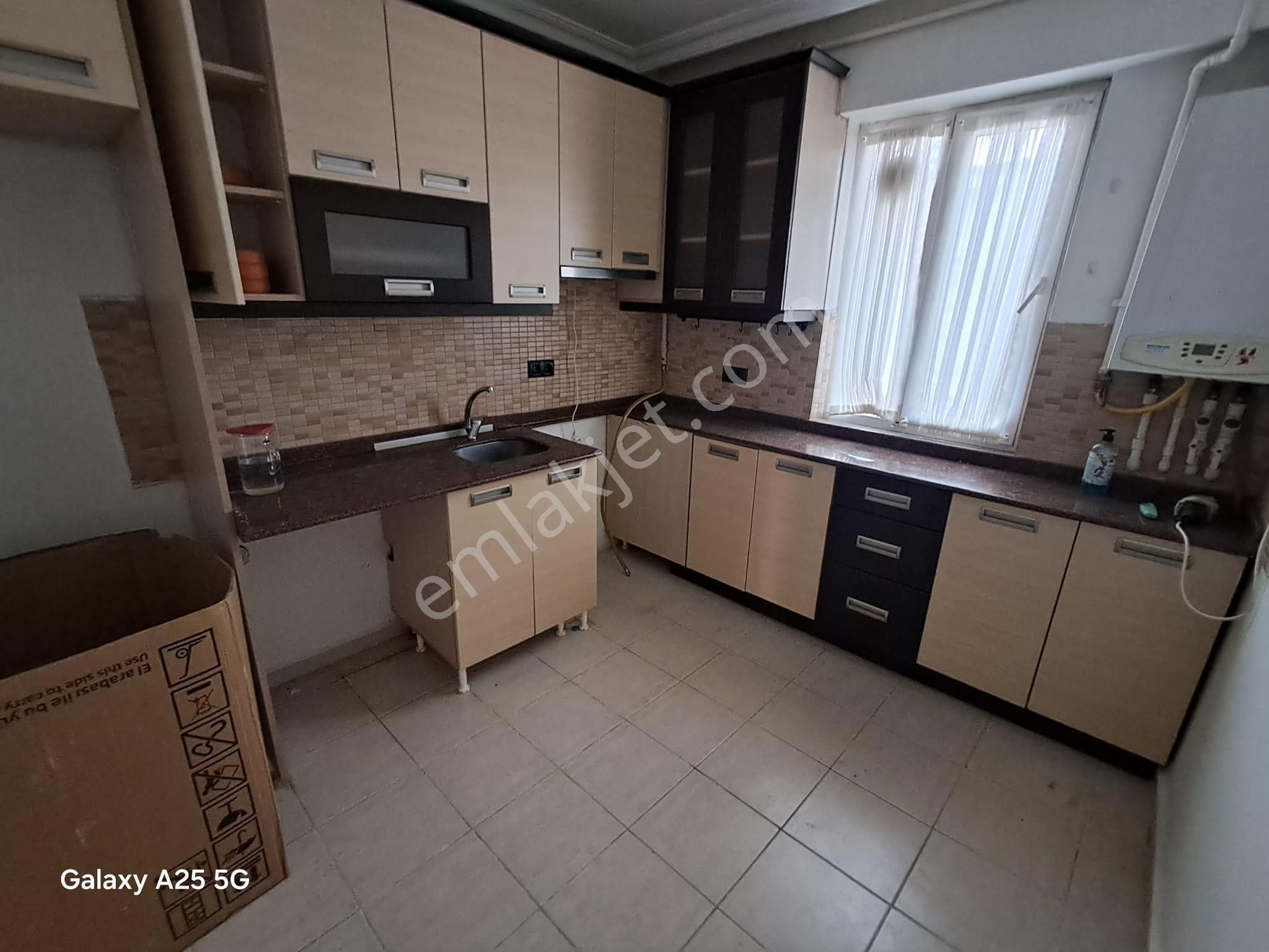 Oryaştan Ataşehir K.bakkalköy Gönül Sitesinde 115m2 3+1 Arakat - Görsel 6