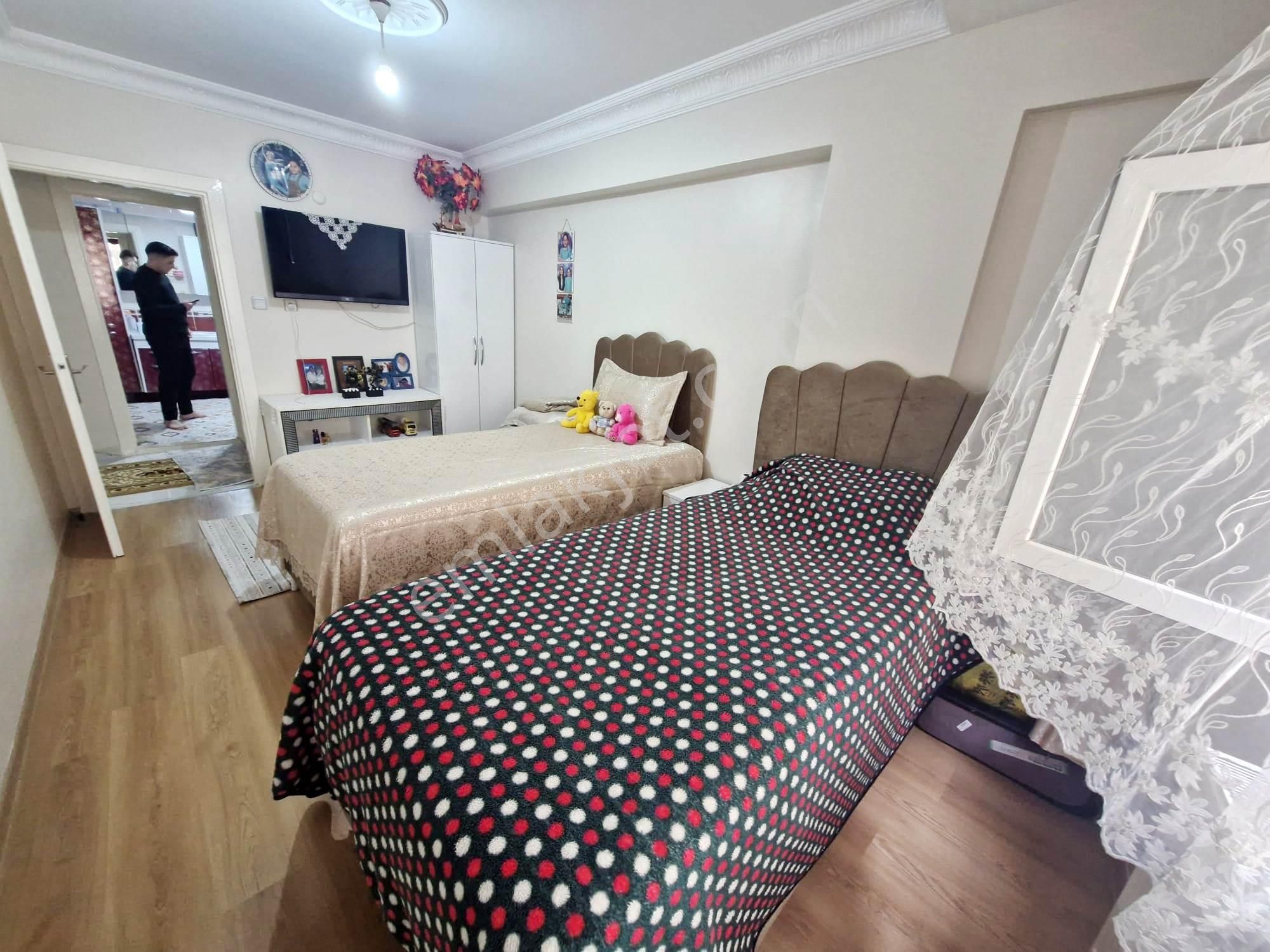 Çakmak Durağı Yakını Satılık Ara Kat 3+1 Ultra Geniş Daire Asansörlü - Görsel 8