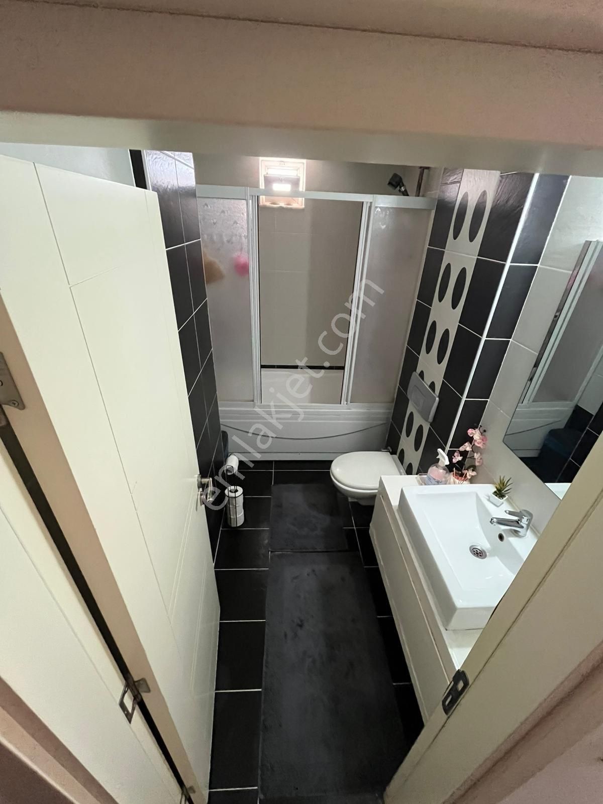 Liman Mahallesi 3+1 Eşyalı Satılık Daire - Görsel 8