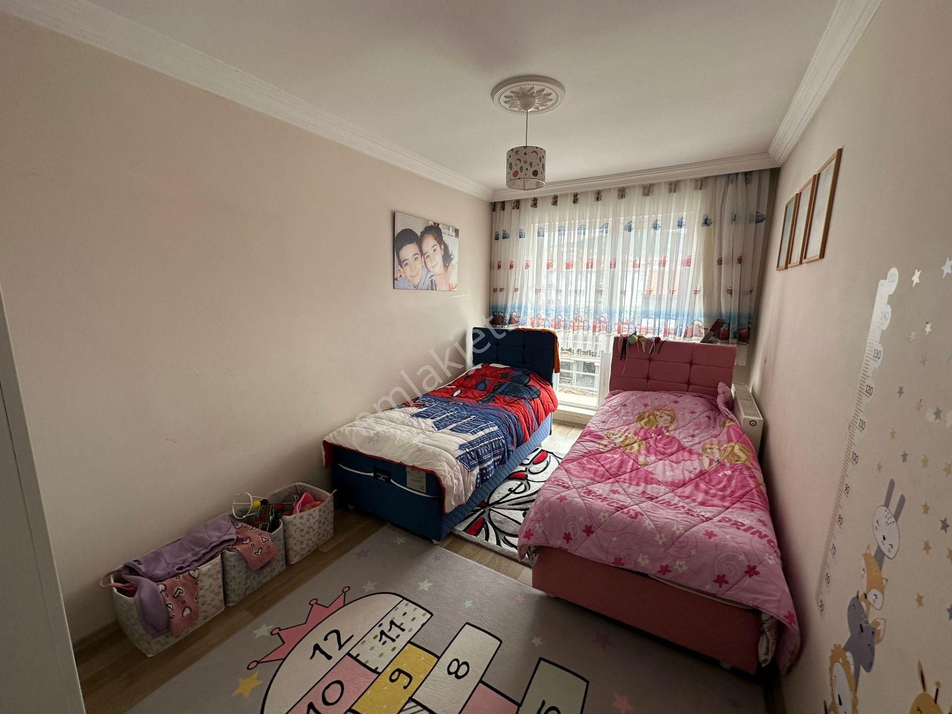 Beşikkaya'da Asansörlü Ön Cephe 3+1 Ara Katta Satılık Daire !! - Görsel 16