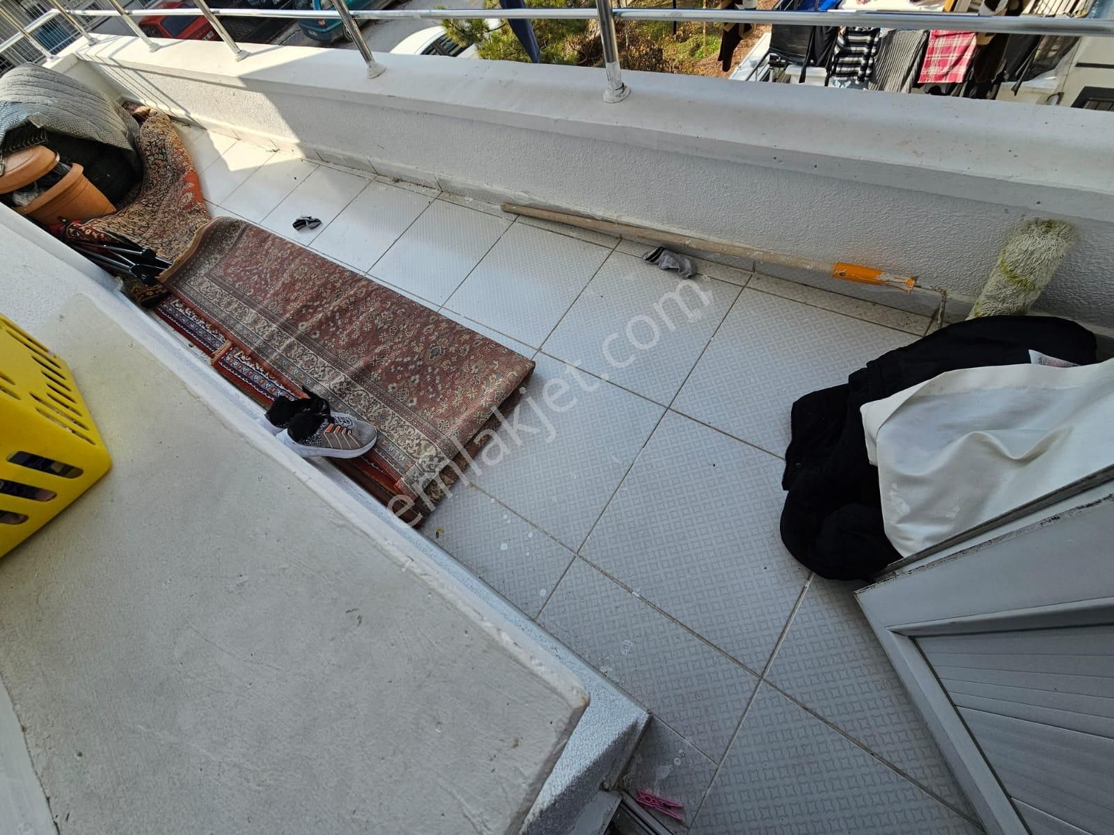 Beşikkaya'da Asansörlü Ön Cephe 3+1 Ara Katta Satılık Daire !! - Görsel 32