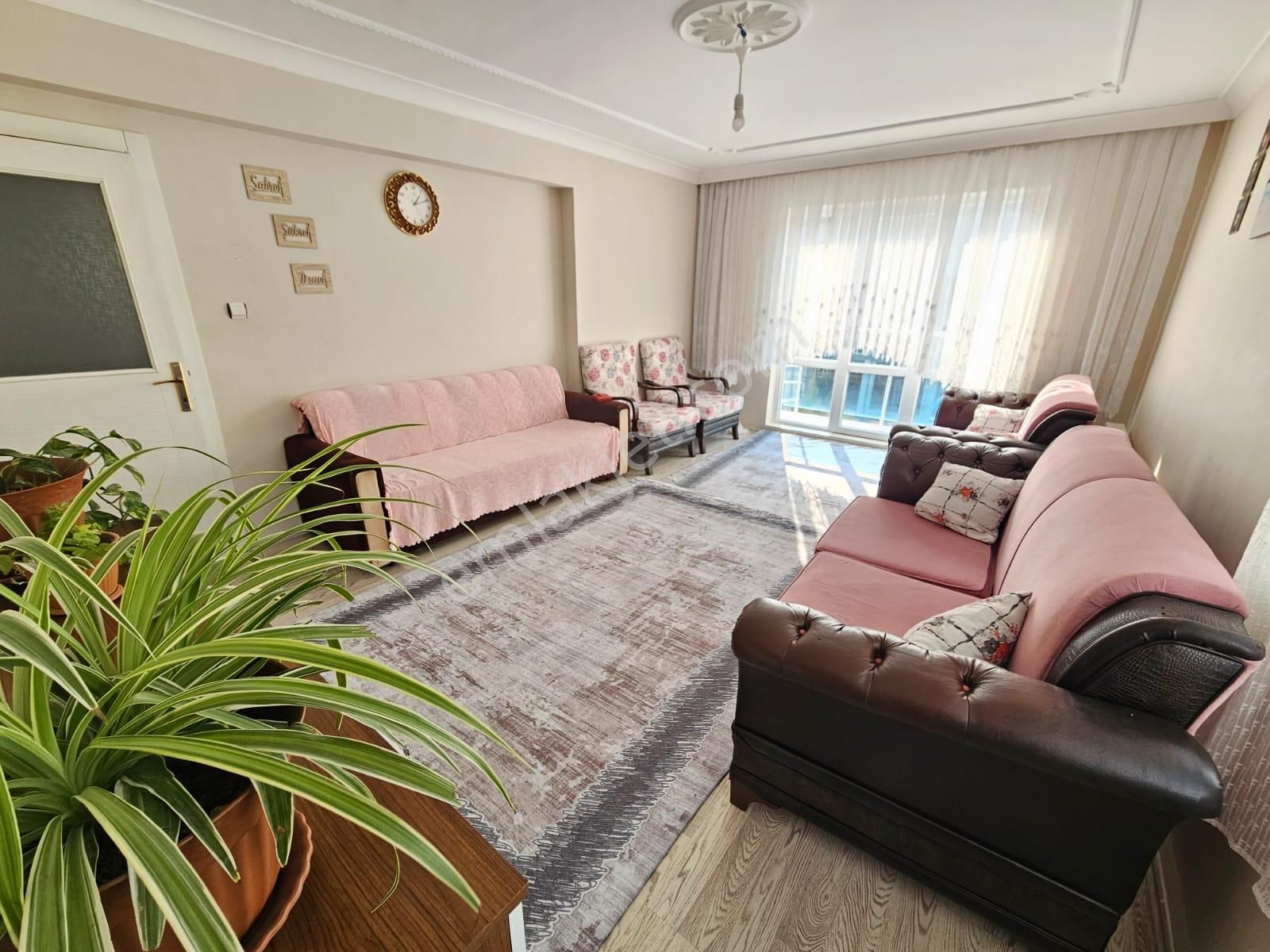 Beşikkaya'da Asansörlü Ön Cephe 3+1 Ara Katta Satılık Daire !! - Görsel 8