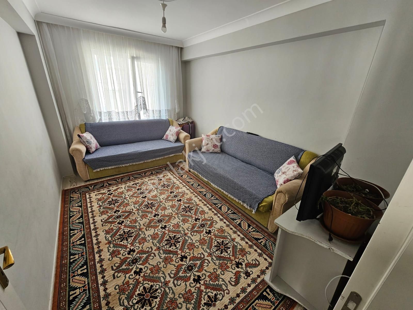 Beşikkaya'da Asansörlü Ön Cephe 3+1 Ara Katta Satılık Daire !! - Görsel 12