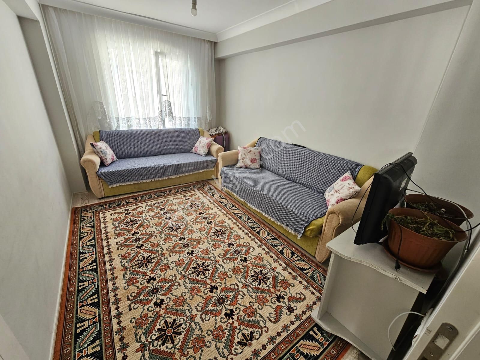 Beşikkaya'da Asansörlü Ön Cephe 3+1 Ara Katta Satılık Daire !! - Görsel 10