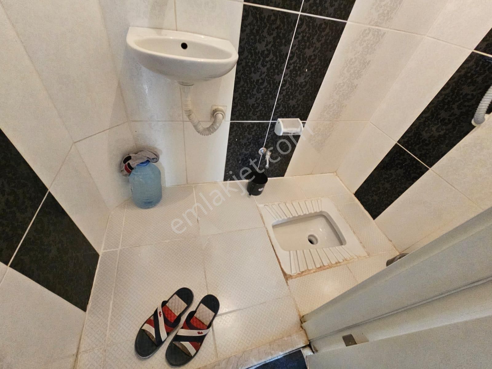 Beşikkaya'da Asansörlü Ön Cephe 3+1 Ara Katta Satılık Daire !! - Görsel 25