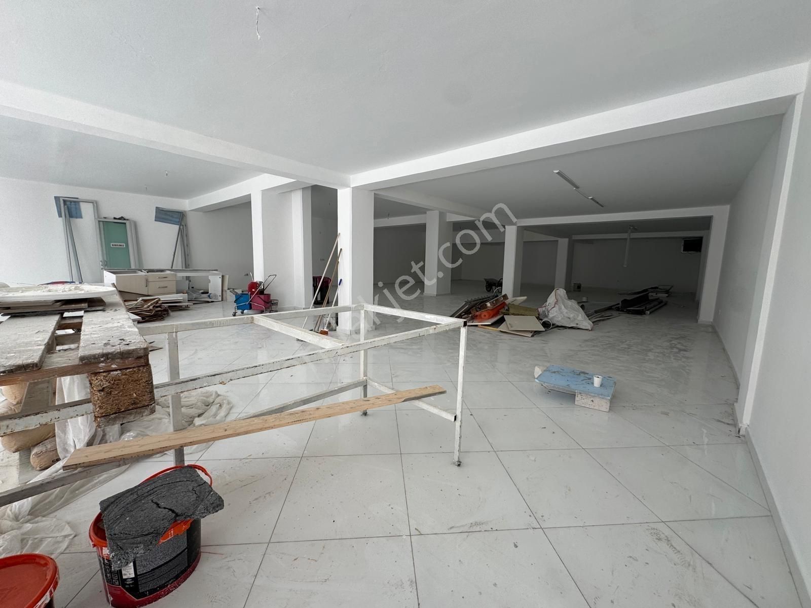 Zincir Markalara Uygun 350-400 Mt Düz Ayak Dükkan - Görsel 30