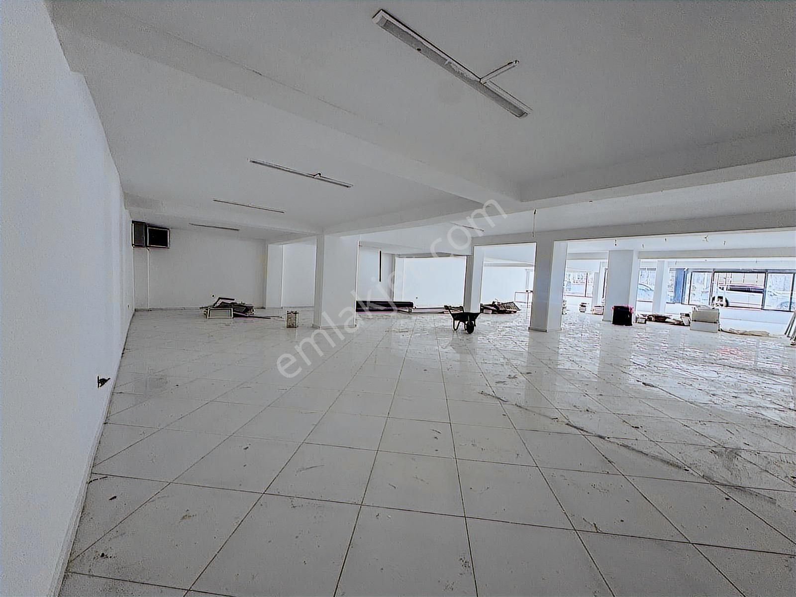 Zincir Markalara Uygun 350-400 Mt Düz Ayak Dükkan - Görsel 3