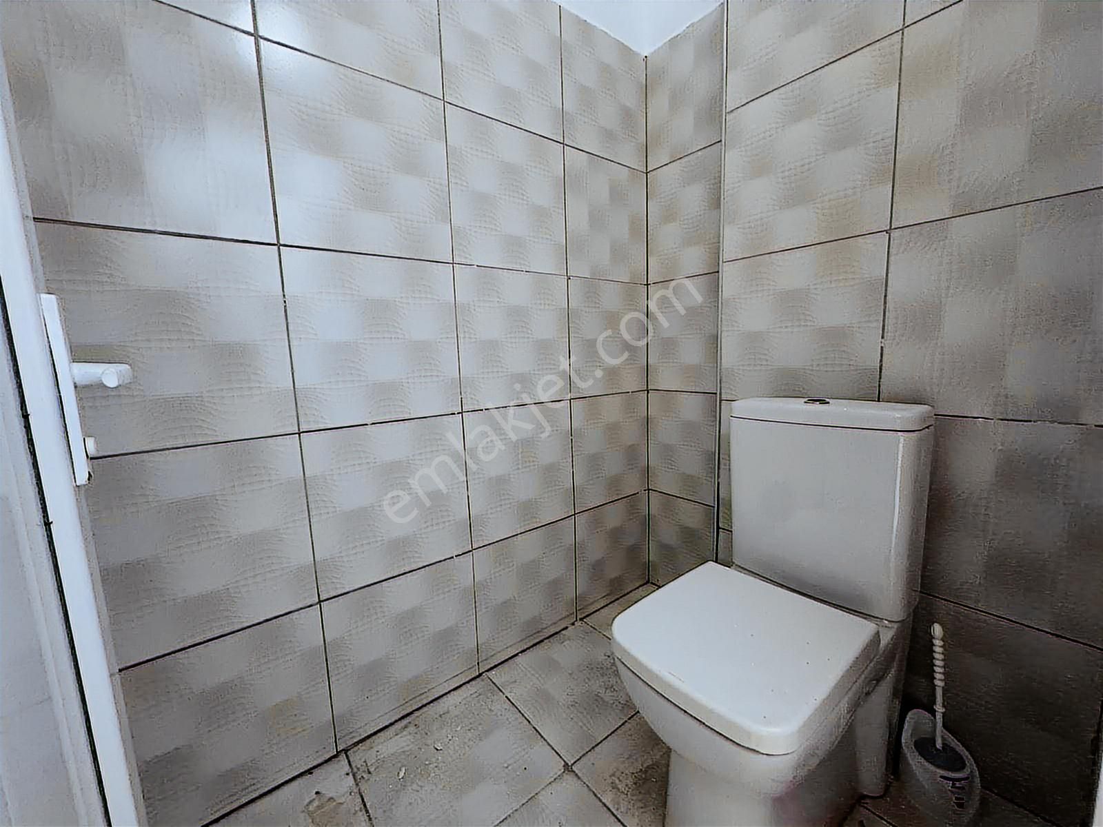 Zincir Markalara Uygun 350-400 Mt Düz Ayak Dükkan - Görsel 28