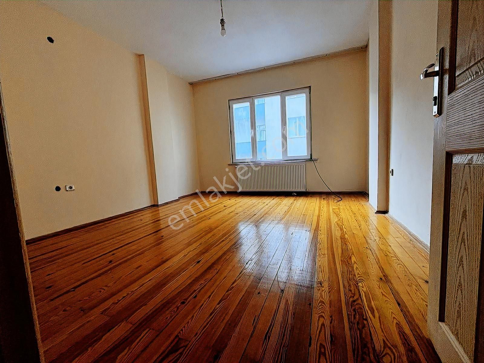 Kartal Cumhuriyet Merkezi Konumda 2+1 Kiralık Daire - Görsel 17