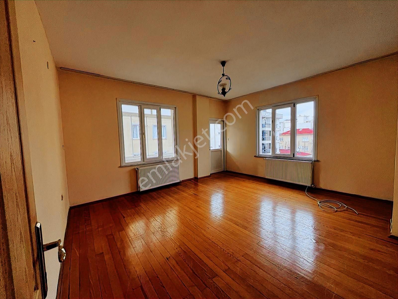 Kartal Cumhuriyet Merkezi Konumda 2+1 Kiralık Daire - Görsel 19