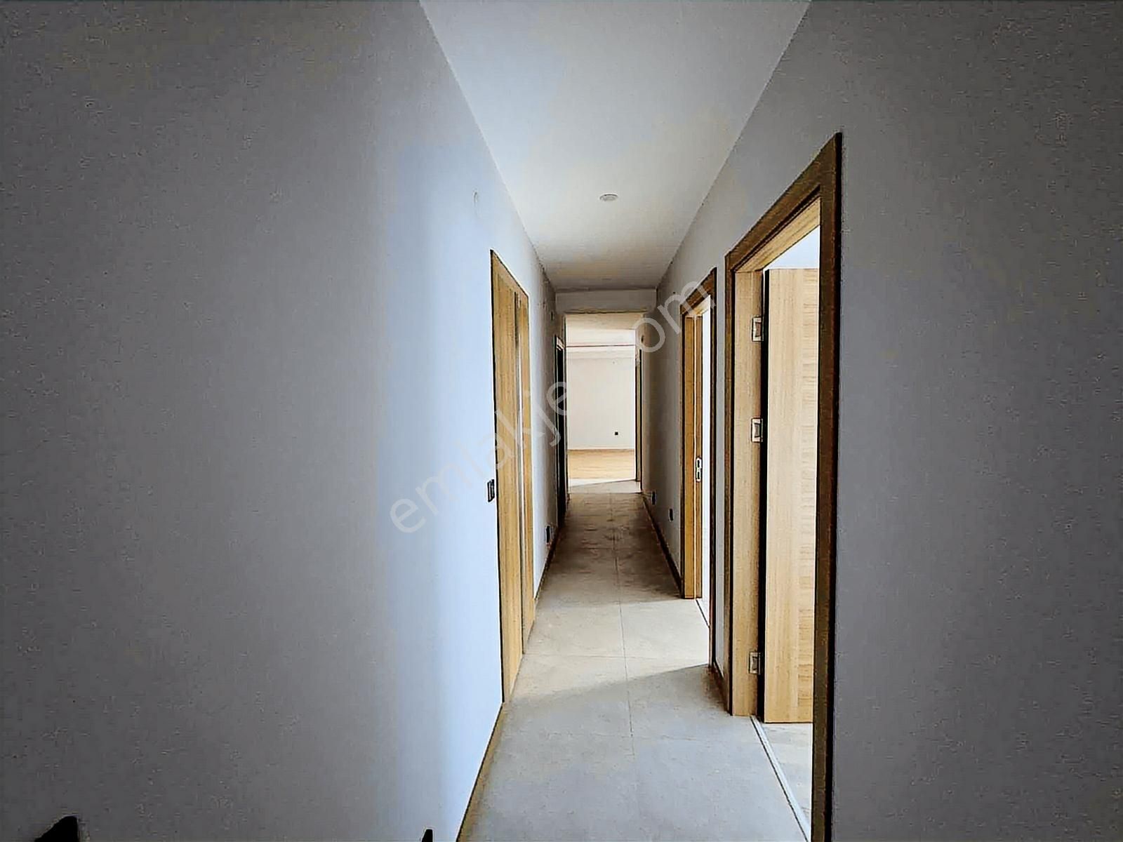 Torbalı Da İzban Yakını Havuzlu Site İçi Satılık 3+1 Lüks Daire - Görsel 28