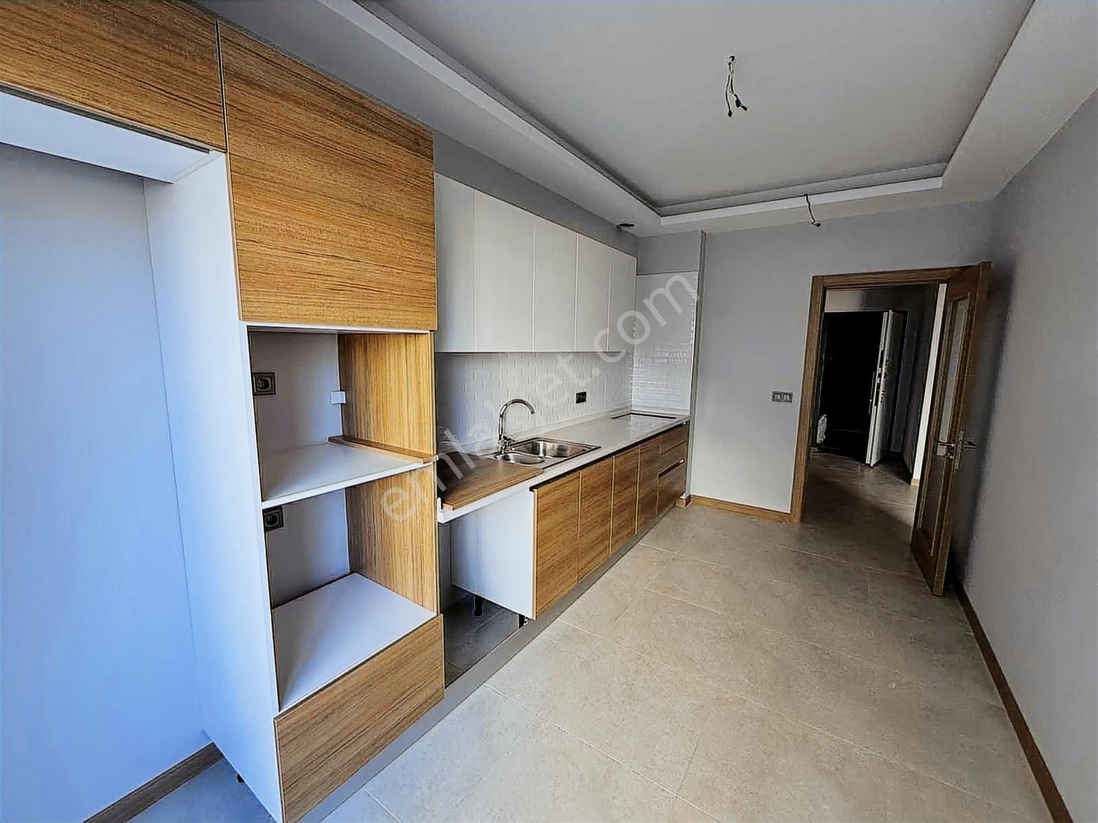 Torbalı Da İzban Yakını Havuzlu Site İçi Satılık 3+1 Lüks Daire - Görsel 4